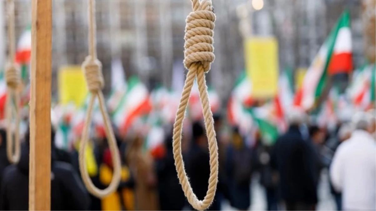 İran'da halka kan kusturan 5 soyguncu idam edildi