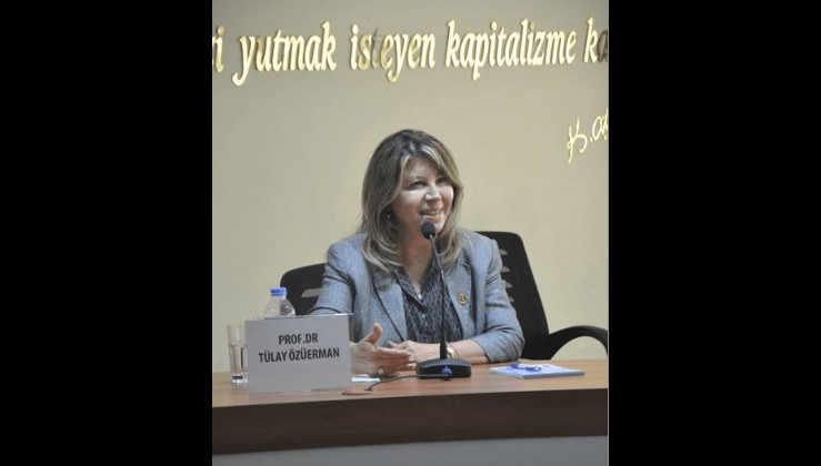 Prof. Dr. Tülay Özüerman: MÜKEMMEL  BAKIŞ  AÇISI