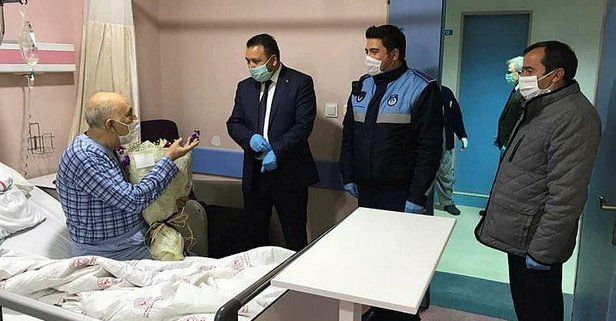 Kibarca verdiği siparişle tanınan Burhan Kılıçkını'na hastanede ziyaret