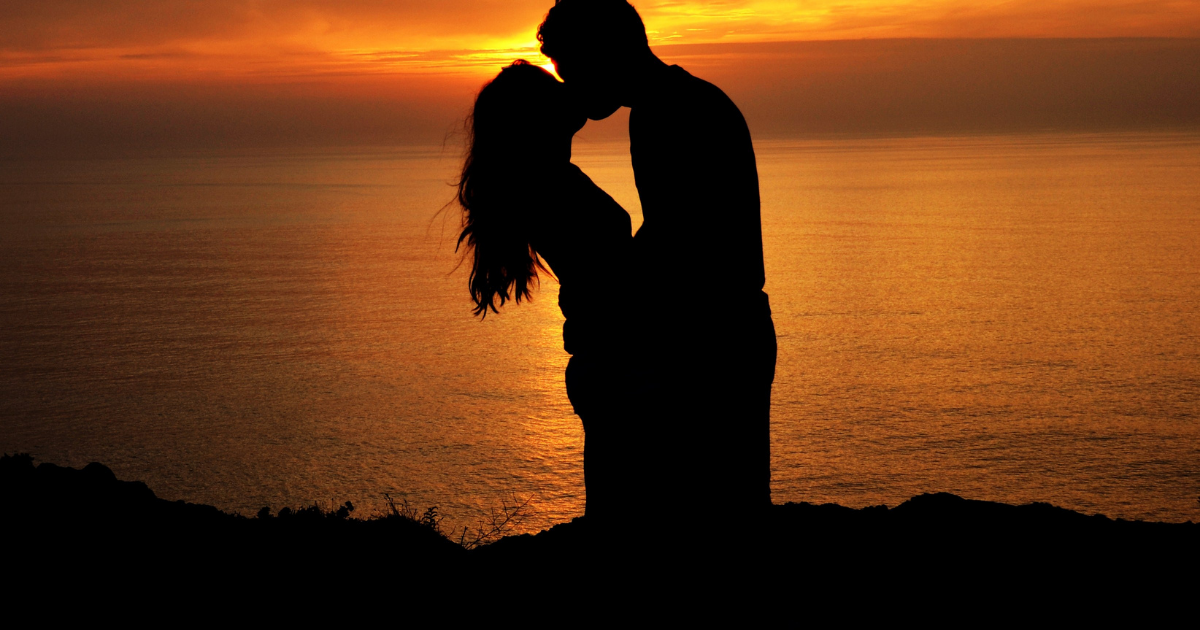 Il y a une grande différence entre tomber amoureux de quelqu’un et l’aimer vraiment Il y a une grande différence entre tomber amoureux de quelqu’un et l’aimer vraiment