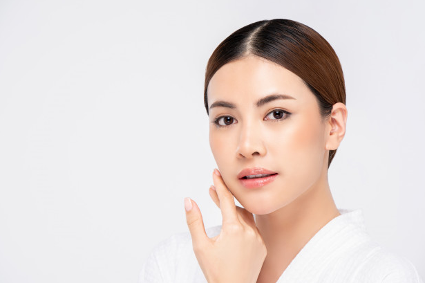 Get Glowing Skin With These Six Natural Oils