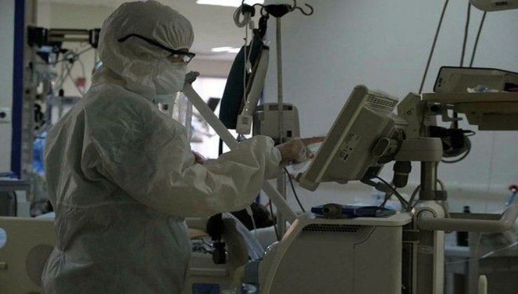 Pandemi servisinde görev yapan doktorun gözünden bir mücadelenin kareleri