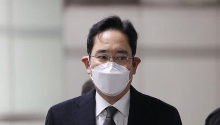 Samsung'un Genel Müdür Yardımcısı Lee Jae-yong'a hapis şoku