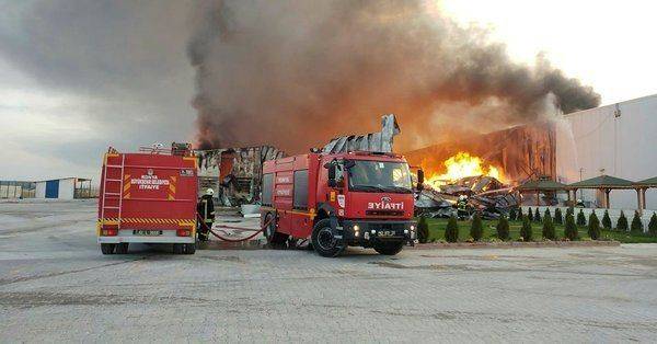 Konya'da fabrika yangını!.